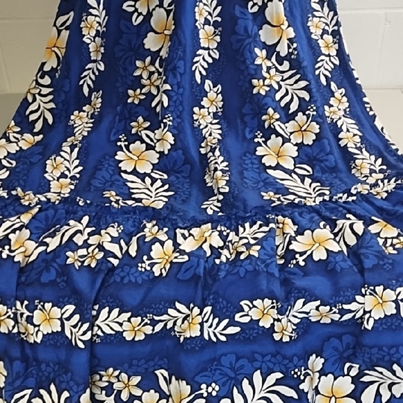Hawaiian Tropical Floral Tiered Off-or on Shoulder Beachy Sundress Pocket - Picture 9 of 10